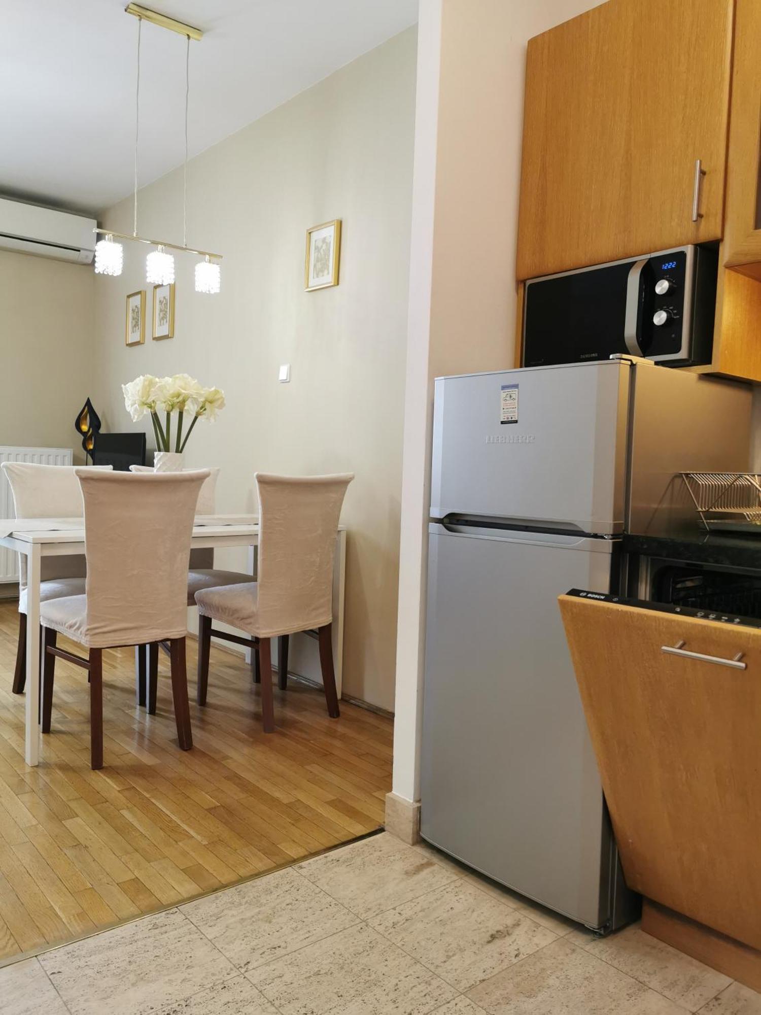 Colours Apartments Superior With Free Parking Budapest Exterior photo